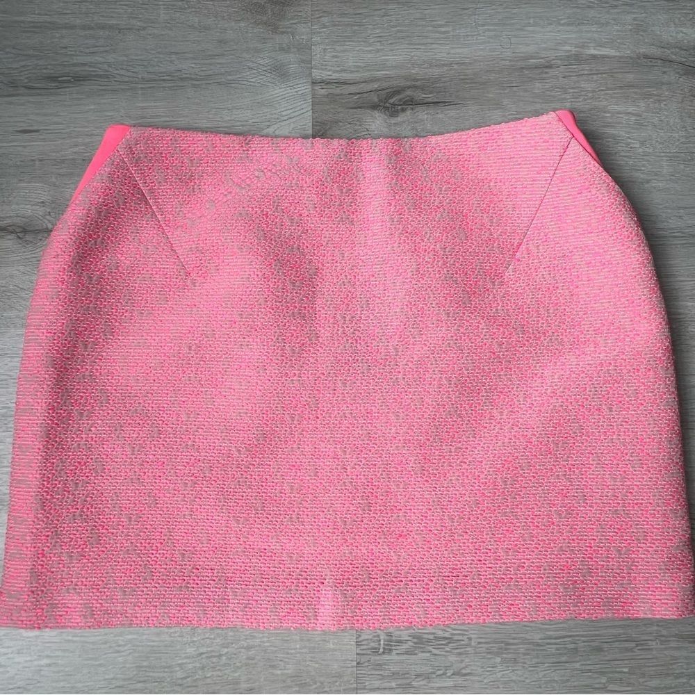 TED BAKER London Juleen Boucle Mini Skirt Color Hot Pink Size 4.
